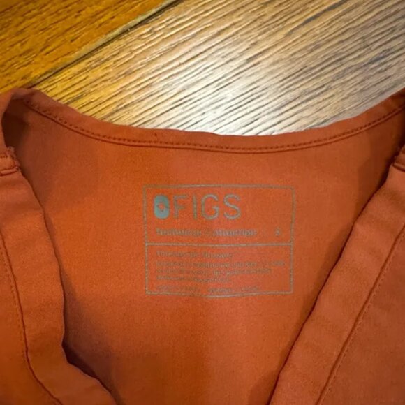 Figs Catrina One Pocket Scrub top burnt orange - Picture 3 of 6